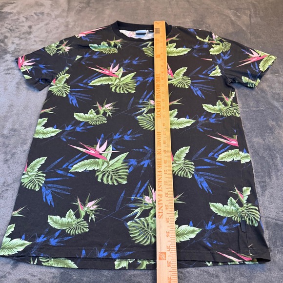 WXYZ MFG CO Black Tropical Floral Bird of Paradise Bamboo T Shirt Mens Medium - Picture 8 of 9